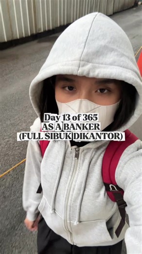 A Day in My Life as a Banker: Mini Vlog Insights