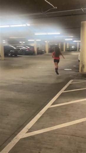 Her sister said at least she can run in heels! 👸🏻💁🏽‍♀️✨💗🤏🏼🤏🏼 #laurenthaborin #momlife #justagirl