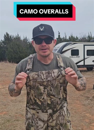 Stylish and Durable Camouflage Overalls for Work