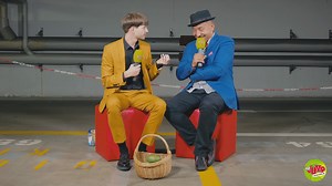 "A little bit of Monica in my life, a little bit of Erica by my side..." Mambo No. 5 von Lou Bega kennt ihr alle! Das war aber nicht der erste Hit von Lou... 😂 Das komplette Interview seht ihr hier: https://youtu.be/g9ixec8V1Ss | MDR JUMP