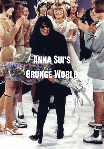 Anna Sui defined 90s grunge style⛓️🎸 Making her love for 70s rockstars a fashion revolution #annasui #grunge #90sfashion #marcjacobs #katemoss