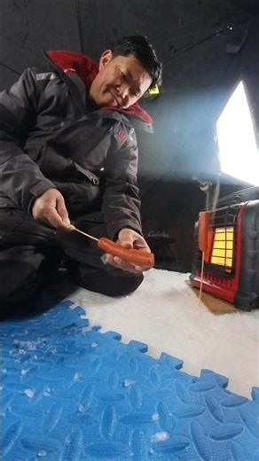 ICE FISHING Easy Hot Meal #fishing #icefishing #howto