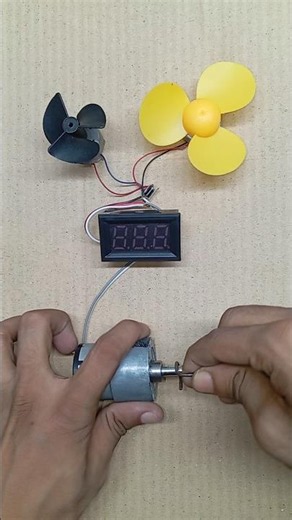 Tow mini dc motor fan & voltmeter powered with gear motor power generating system
