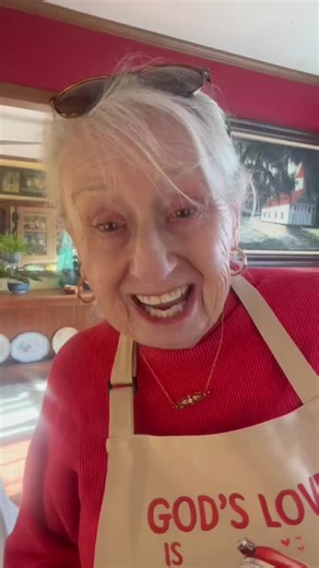 I used to boil my collards. But I have found that cooking them with just a little oil and a lid on the pot makes them so much better. I put two whole onions in this pot of collards. They also are beautiful planted in a pot but now the pot would have to be large. Because sometimes a collared leaf can be a foot long and 10 inches wide or bigger. They are very Hardy and are full of vitamins and all kinds of nutrients. I like crunchy cornbread with mine. At the end of this video I'm going to show yo