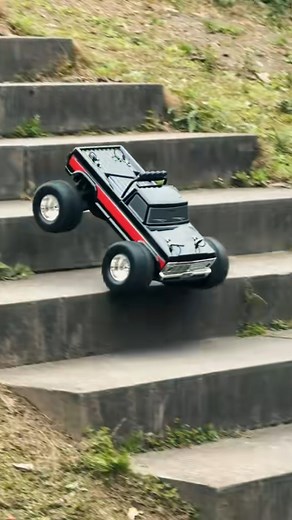 FMSmodel on Instagram: "The BEST 1/10 Monster Truck for Beginners? 🔥✅ Ford F100—super easy to drive, ultra-durable, and only $169.99! What are you waiting for? Comment “🔥” if you want one! ⬇️ 🚗Link in bio #fmsmodel #Ford #Ford100 #rctruck #10scale #rcfun #RCMonster #RCBashing #BudgetBasher #monstertruck"