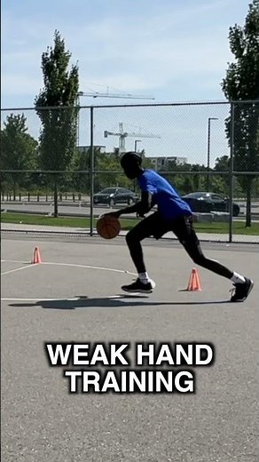 Weak Hand Basketball Dribbling Training #basketballtraining #basketballdrills #basketball #fyp