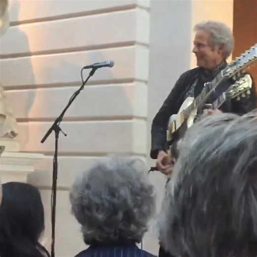 Guess who? | Robbo Fox