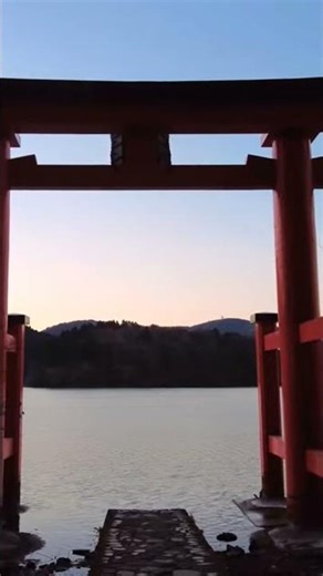 Peaceful Japan Nature hakone暁の箱根路ZEN⛩️荘厳華麗な箱根神社 平和の鳥居で心穏やかに静寂を満喫 紅葉🍁燃える景観は心の癒し処 心に沁みるヒーリングBGM