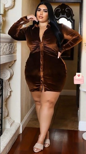 Glamorous woman in daily beauty fashion. models lifestyle curvy plus size women