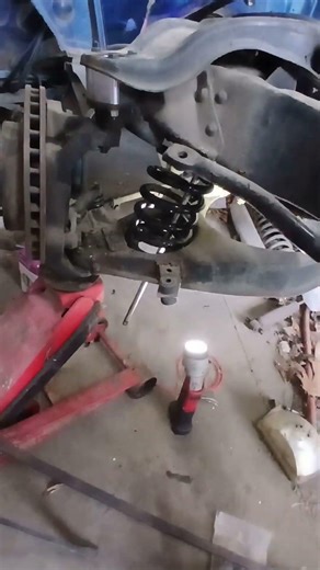 trick springs in the 57, no spring compressor over here.#automobile #rockcustomsgarage