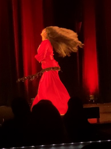 Ta7yar: Traditional Moroccan Chaabi Dance