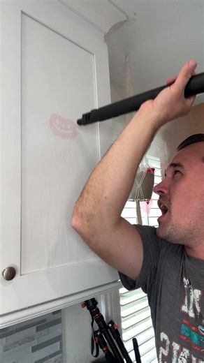 Removing window cling stains from my kitchen cabinets #cleantok#kitchenrefresh#stainremover