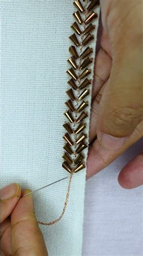 #loopstitch #sewingtips #beginnersstitch #sewingtutorial #handmade #diynstitch #embroider #handwork