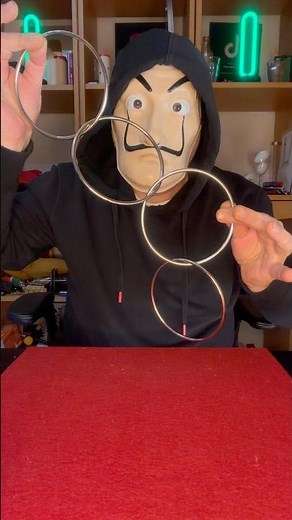 LINKING RINGS TRICK 🪄 #tricks #magic #magictricks #foryou #magictrickssecret #memes