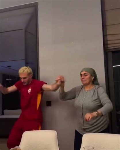 Barış Alper and his mother danced the Halay (a traditional Turkish folk dance). Galatasaray fans ...