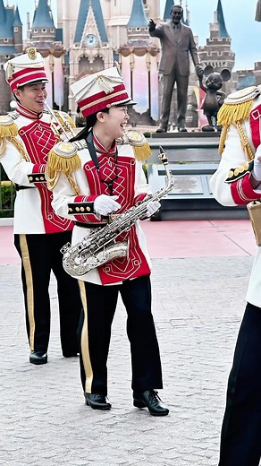ディズニー音楽隊での楽しい瞬間🎷