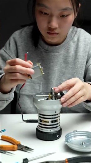 Battery-Free Flashlight 🔦 DIY Generator Light Experiment(Real Test) #science #experiment #freeenergy