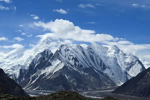 Three Foreign Climbers Feared Dead On Pakistani Peaks