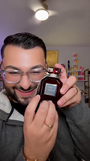 Paul Fino on Instagram: "Trying the new Bombshell Midnight by Victoria’s Secret - #perfumes #perfume #perfumecollection #fragrance #perfumelovers #parfum #fragrances #perfumeaddict #scent #perfumesimportados #perfumeshop #perfumelover #scentoftheday"