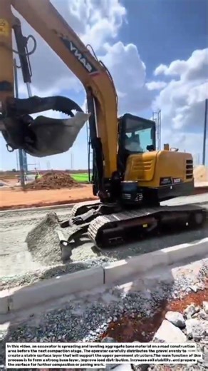 Excavator Base Course Leveling Process | Manual Gravel Spreading for Road Construction.