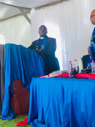 Rev Shibe: Ukuphakamisa Iminyaka Nobuhle Bensiza