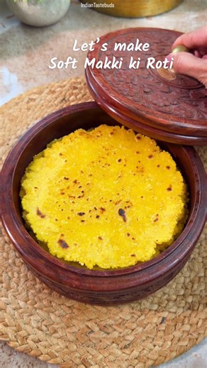 Swarna on Instagram: "🌽 🫓One trick that finally gave me soft, puffed Makki ki Roti 😍 Ingredients • 2.5 cups Makkai ka atta (maize flour) • 2 cups Water • 1-2 tsp Oil • Ghee (for cooking) Method 1. Heat water in a deep pan until it starts bubbling. 2. Add makkai ka atta and mix immediately until the flour absorbs all the water. This takes about 1 minute. 3. Switch off the flame, cover, and let it rest for 10 minutes. 4. Remove the lid, sprinkle a little water, and knead into a soft dough. Add 