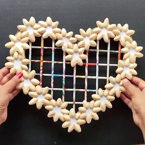 Heart shaped wall craft _ Recycling pasta shells #fun #pastacraft #recyling #crafts #virals | Deep's CRAFT