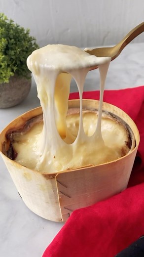 Available for pick-up starting NOW at our NYC shops! For cheese lovers, fall means one thing: the return of Vacherin Mont d’Or! One luscious bite reveals why this woodsy spruce-wrapped wheel from Switzerland is so sought after. Availability is limited, so grab yours in-store NOW at our NYC shops or at the link in our bio! | Murray's Cheese