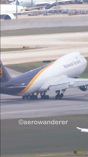 UPS B747-8F takeoff at Hong Kong airport #shorts #aviation #ups #takeoff #b747 #hongkong #takeoff