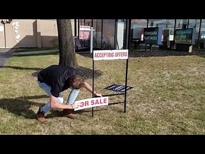 Chase Installing Real Estate Sign & Riders