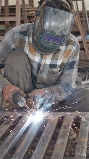 #heavydutydarvaje #men gate working #amezing #trending #home #walding #metalwork