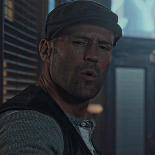 Jason Statham: Master Knife Skills in Expendables 4