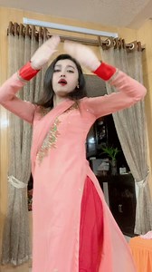 Saree ka falsa 🕊️ #dance #shortsreels #trendingvideo #sareekafallsa #reelsvideoシ#fyp | Sumaiya Oishi