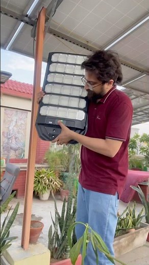 Solar Street Light Charging