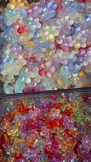 Acrylic Beads Crafting for DIY Keychains