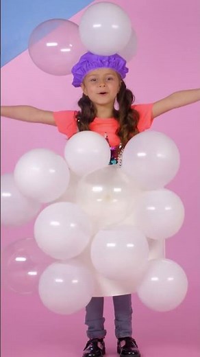 Can You Say Bubble? 🧼 | Yakka Dee!