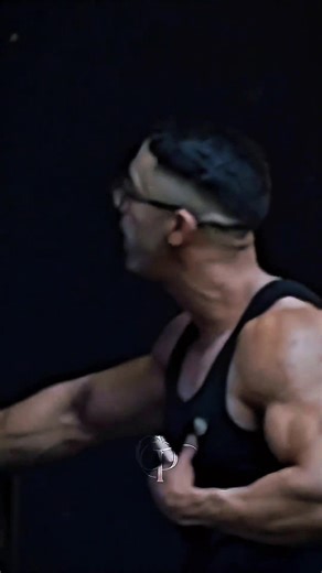 Anatoly's Jaw-Dropping Gym Prank Reaction