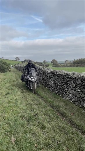 First day complete. Most riders have been down at least once. Big day tomorrow, who will get through Gollum’s pit safely 🛟 | Trail Riding UK