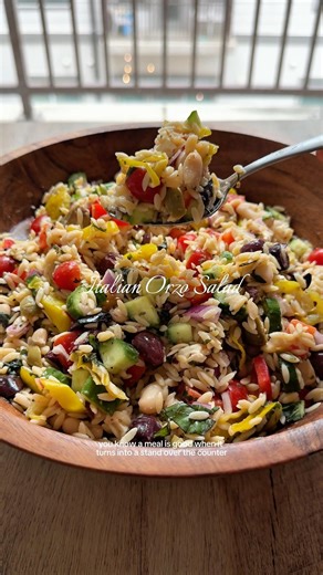 Italian Orzo Salad #easyrecipe #healthyeating #pastasalad