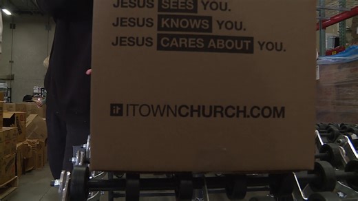 Amid government shutdown and questions about SNAP payments, ITOWN Church looks to expand food distribution efforts