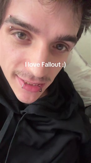 Good ol rocket 69 XD #fyp #fallout #pipboy #maga #left | fallout