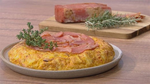 Ομελέτα με πατάτες (ισπανική τορτίγια) και νούμπουλο χοιρινό