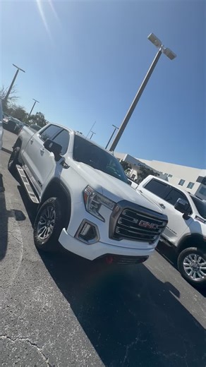 Ready for workdays and weekends? 💪 This 2020 GMC Sierra 1500 AT4 at Century Buick GMC in Tampa, FL brings serious muscle with a 6.2L EcoTec3 V8 (355 hp) and confident 4WD for sand, rain, and job sites. Tow with ease (up to 9,800 lbs) while you ride in Jet Black leather with Kalahari accents. Enjoy Adaptive Cruise Control, heated steering wheel, remote start, Apple CarPlay/Android Auto, Wi-Fi hotspot, plus lane departure warning and emergency brake assist. Get it for $38,980 INTERNET PRICE! 🔥 �