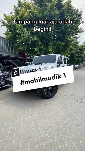 Exploring the Jeep Wrangler Rubicon Interior | AutoHigh Bintaro