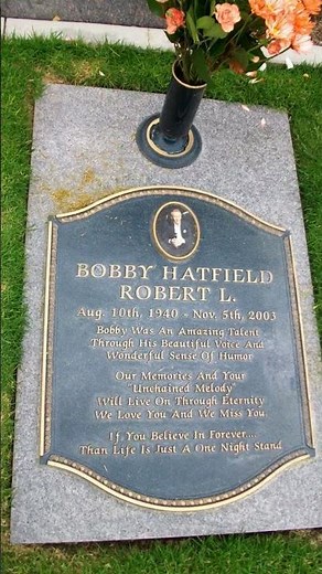Famous Graves - Vol. 473:. Bobby Hatfield