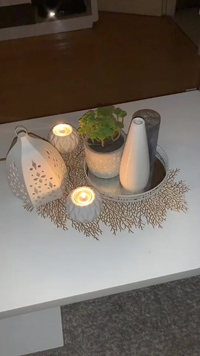 Cozy Indoor Coffee Table Decor Ideas