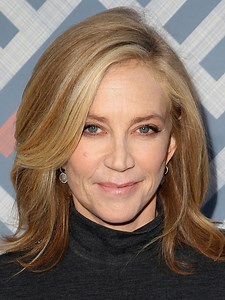 Ally Walker Pictures