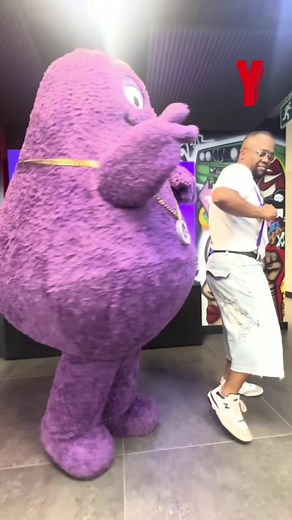 Grimace se une al reto de baile KwenzaKalani