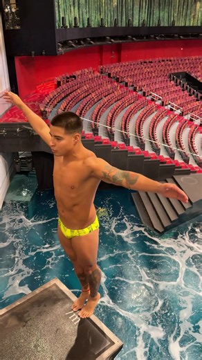 Algo fresh 🥰❤️ #macao #mexicanos🇲🇽 #diving #viral #extremesports | water dance