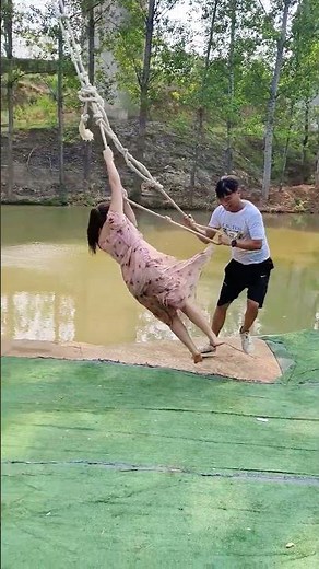 The beauty's first time on the swing, and unexpectedly, Aja was easily handled by the beauty. #It m